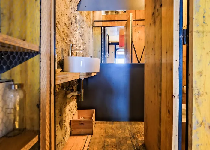 Chiado Arty Flats 4*