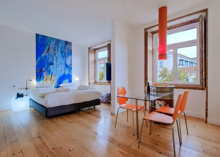 Ξενοδοχείο με διαμερίσματα Chiado Arty Flats