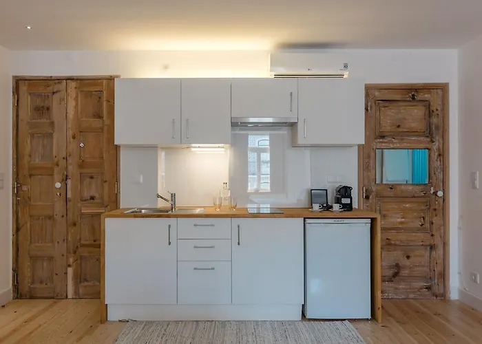 Chiado Arty Flats 4*