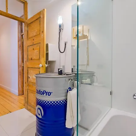 Chiado Arty Flats Lägenhetshotell Lisboa