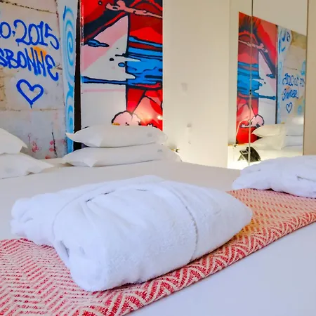 Chiado Arty Flats 4*