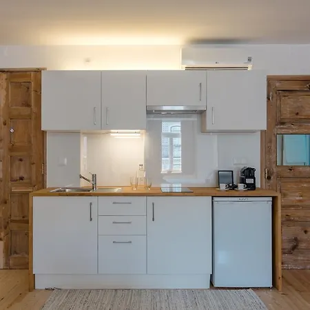 Chiado Arty Flats 4*