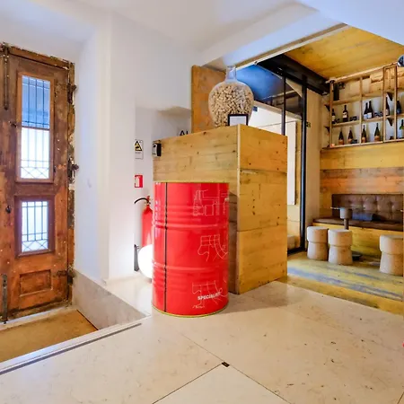 Chiado Arty Flats Апарт-отель Лиссабон