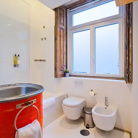 Chiado Arty Flats Apartahotel 4*