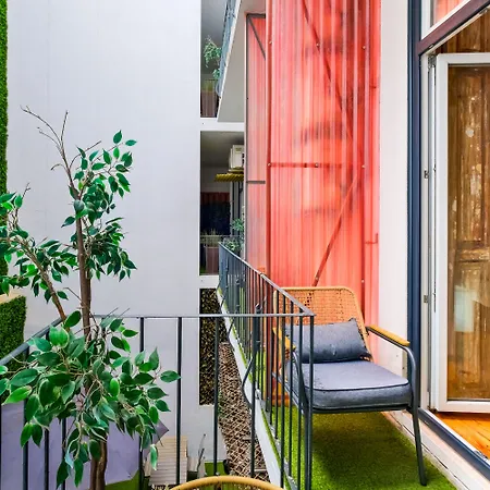 Chiado Arty Flats Apartahotel 4*