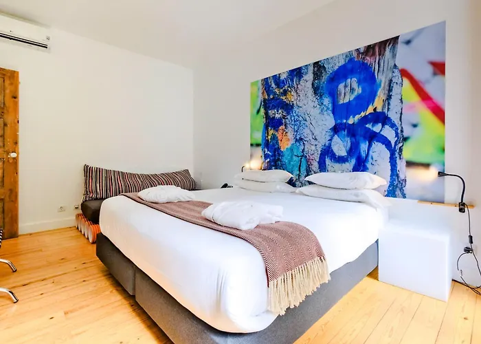 Апарт-отель Chiado Arty Flats 4*