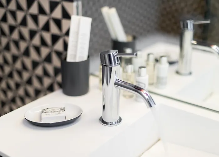 Chiado Arty Flats Апарт-отель 4*