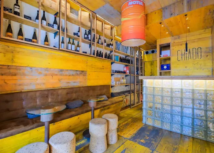 Chiado Arty Flats Апарт-отель Лиссабон