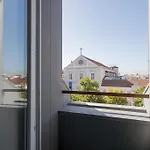 Chiado Arty Flats Lägenhetshotell 4*