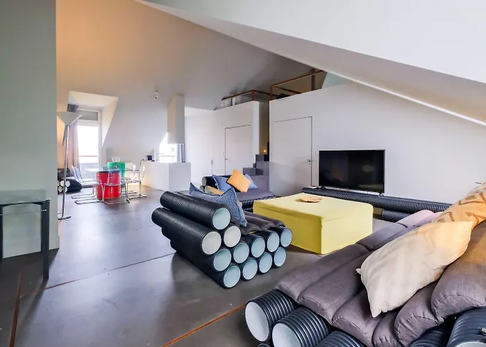 Chiado Arty Flats 4*